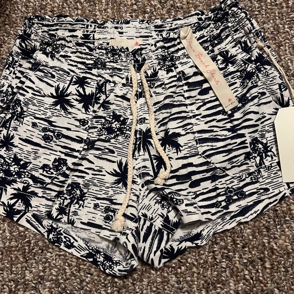 NWT linen beach shorts - Picture 2 of 7